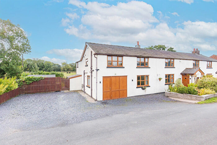 5 Bedroom Semi Detached House For Sale In Moss Lane, Little Hoole, PR4