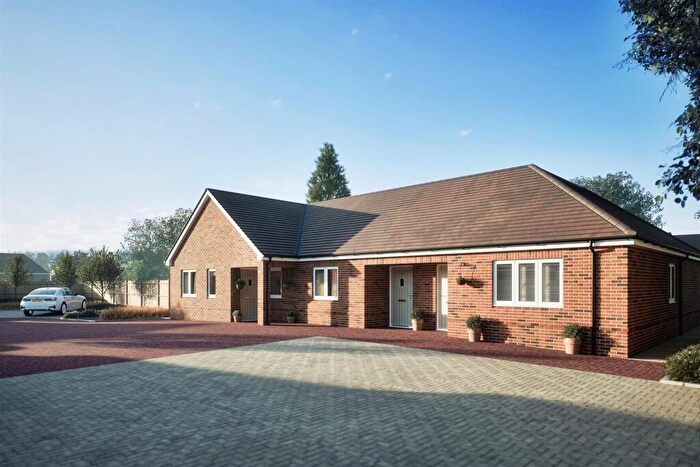 1 Bedroom Bungalow For Sale In Daffodil Close, Eastergate, PO20