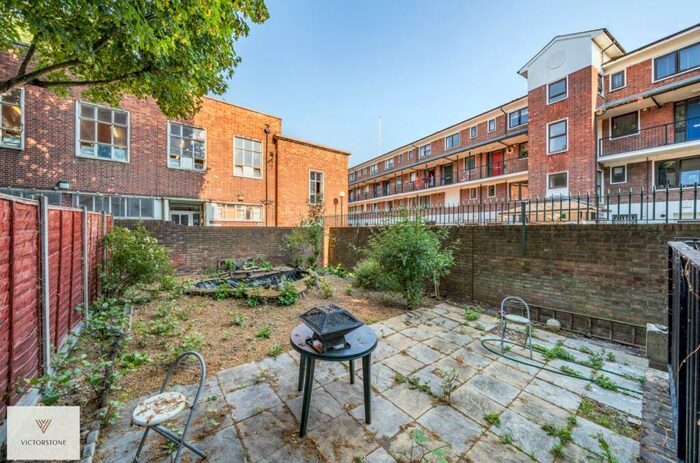 4 Bedroom Ground Maisonette To Rent In Tiber Gardens, Kings Cross, London, N1