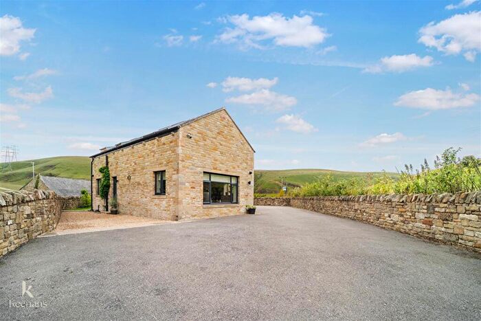 2 Bedroom House For Sale In Greenhills Lane, Todmorden, OL14