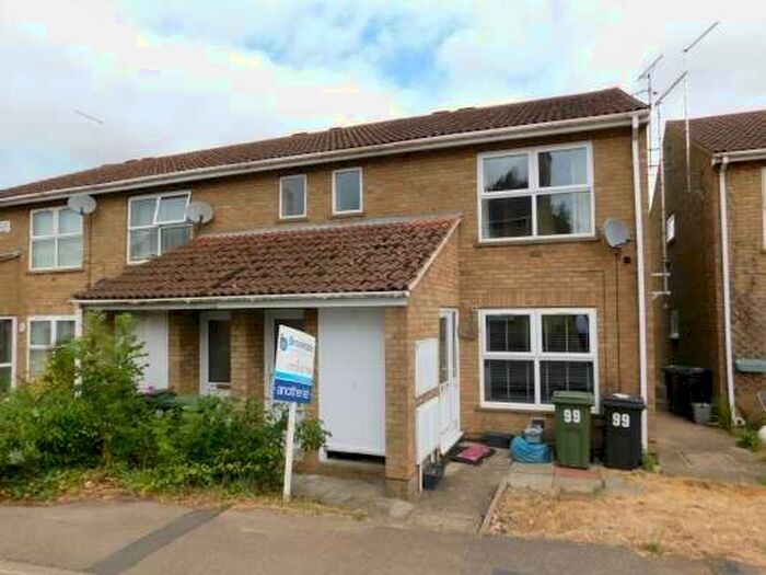 2 Bedroom Flat To Rent In North Street, Stanground, Peterborough, PE2