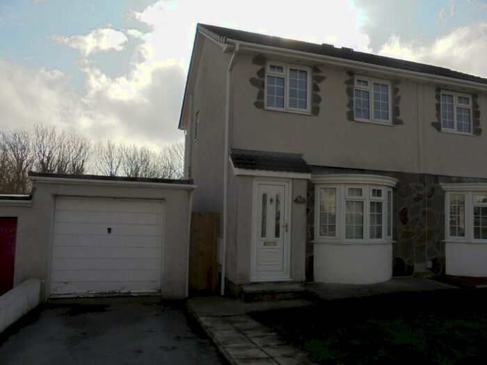 3 Bedroom Semi-Detached House To Rent In Ty Gwyn Drive, Brackla, Bridgend., CF31