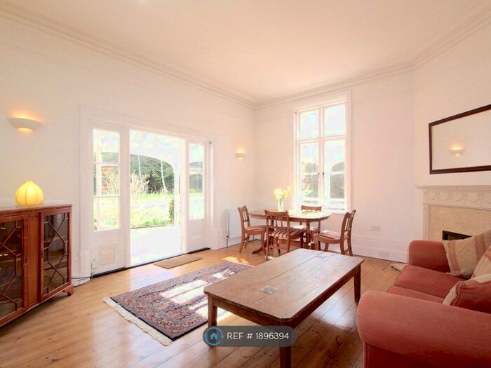 1 Bedroom Flat To Rent In Trevellian, Guildford, GU1