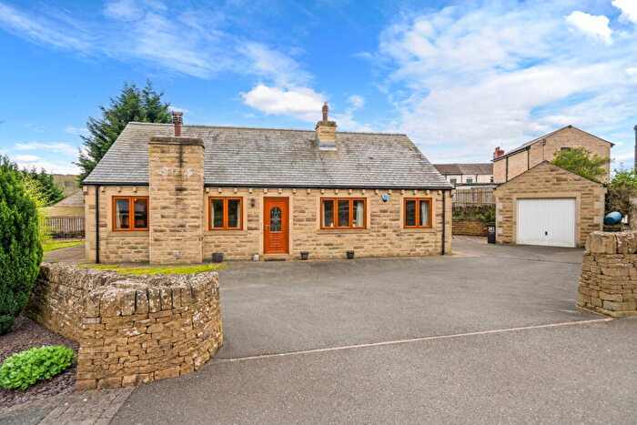 3 Bedroom Detached Bungalow For Sale In Saddleworth Road, Greetland, HX4