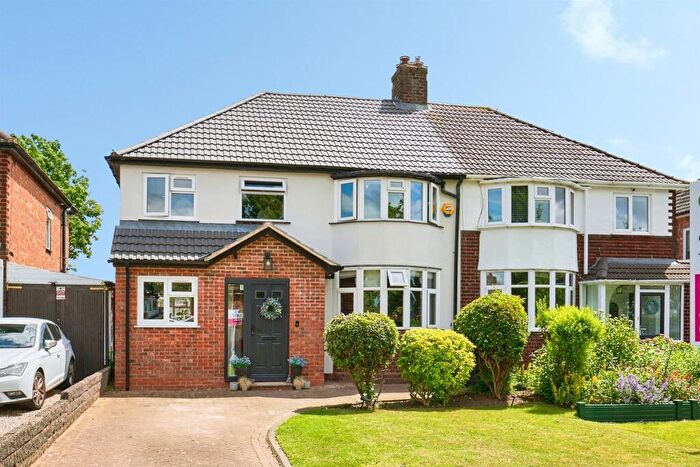 4 Bedroom Semi-Detached House For Sale In Kingswood Drive, Sutton Coldfield, B74