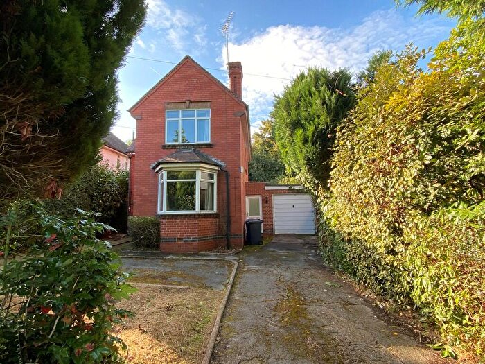 3 Bedroom Detached House For Sale In Highwood Road, Uttoxeter, ST14