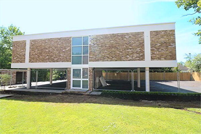 2 Bedroom Apartment To Rent In Lambs Close, Cuffley, Potters Bar, EN6