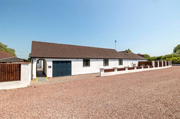 3 Bedroom Bungalow For Sale In Barbers Bridge, Rudford, Gloucester, Gloucestershire, GL2