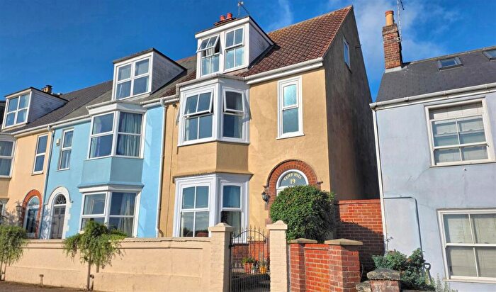 4 Bedroom End Of Terrace House For Sale In Cliff Hill, Gorleston, NR31