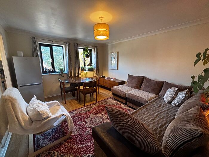 2 Bedroom Property To Rent In Bellcroft, Birmingham, B16