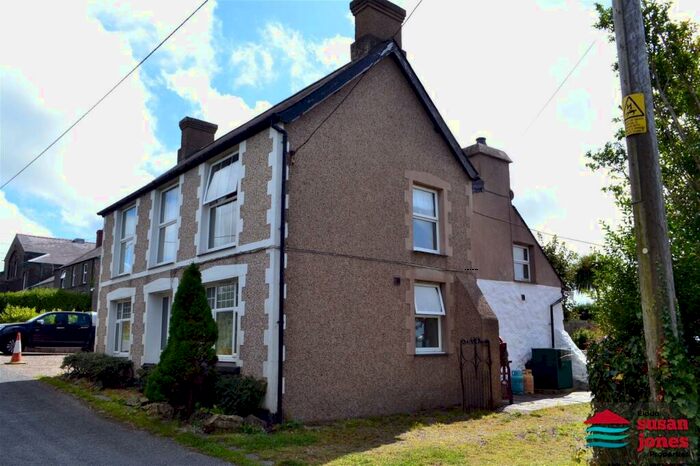 4 Bedroom Semi-Detached House For Sale In Llangwnnadl, Pen Llyn Peninsula, LL53