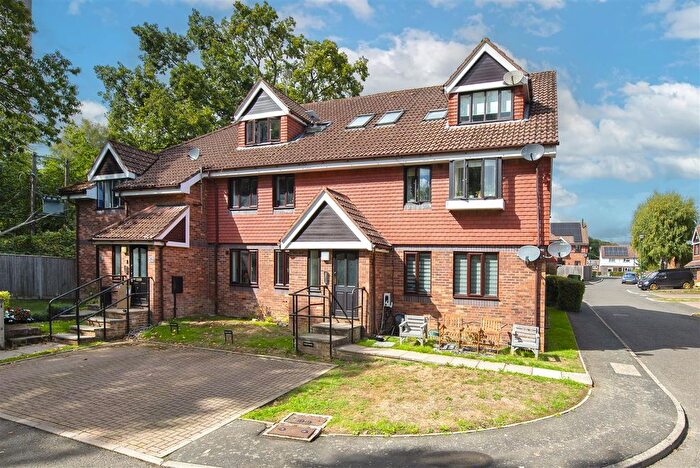 2 Bedroom Flat For Sale In Porters Close Petteridge, Petteridge, TN12
