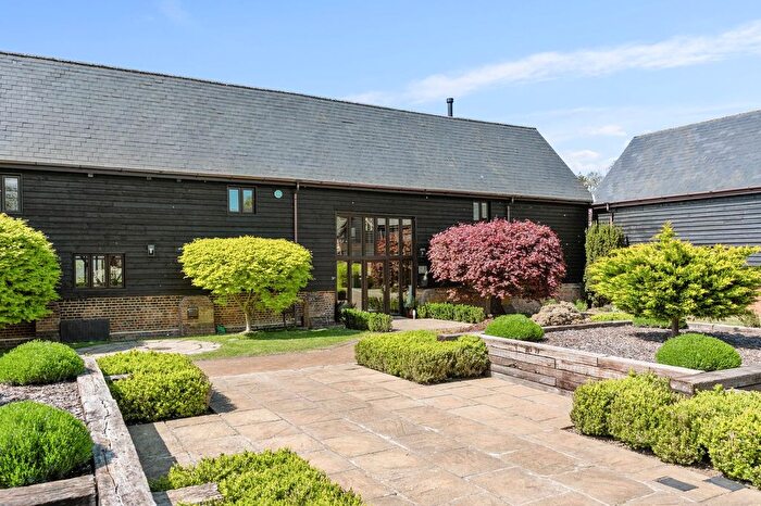 4 Bedroom Barn Conversion For Sale In Willow Court, Willian, Letchworth Garden City, SG6