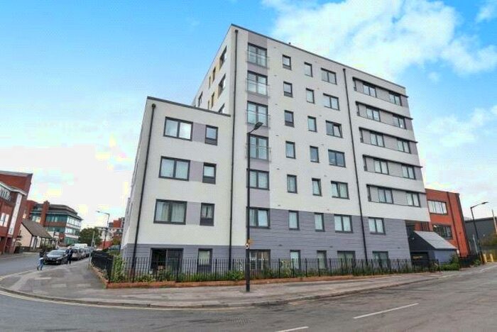 1 Bedroom Apartment To Rent In West Central, A Stoke Road, Slough, SL2