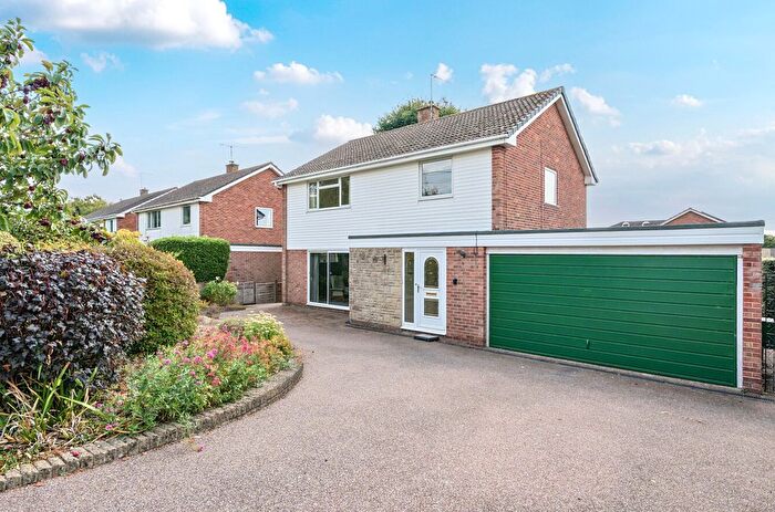 4 Bedroom Detached House For Sale In Downs Road, South Wonston, Winchester, Hampshire, SO21