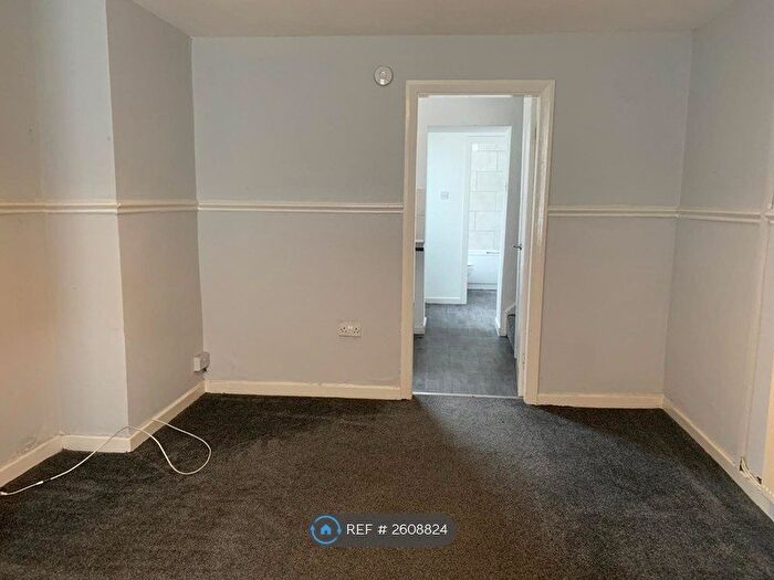 2 Bedroom Terraced House To Rent In Bentinck Place, Birkenhead, CH41