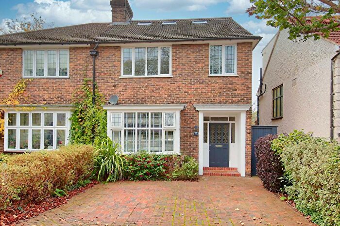 4 Bedroom Semi-Detached House To Rent In South Park Hill Road, Croydon, CR2