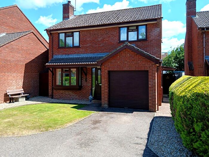 4 Bedroom House For Sale In Rose Close, Tiverton, EX16