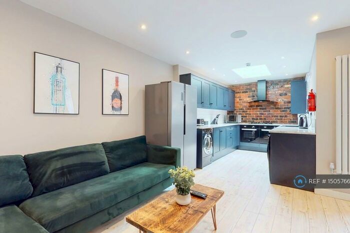 7 Bedroom Terraced House To Rent In Alderson Road, Liverpool, L15