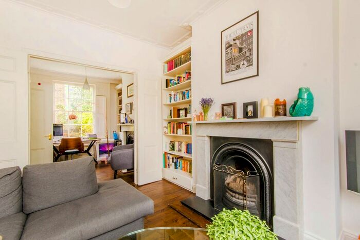 2 Bedroom Property To Rent In Raleigh Street, Angel, London, N1