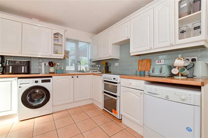 3 Bedroom Semi-Detached House For Sale In The Sycamores, Hersden, Canterbury, Kent, CT3