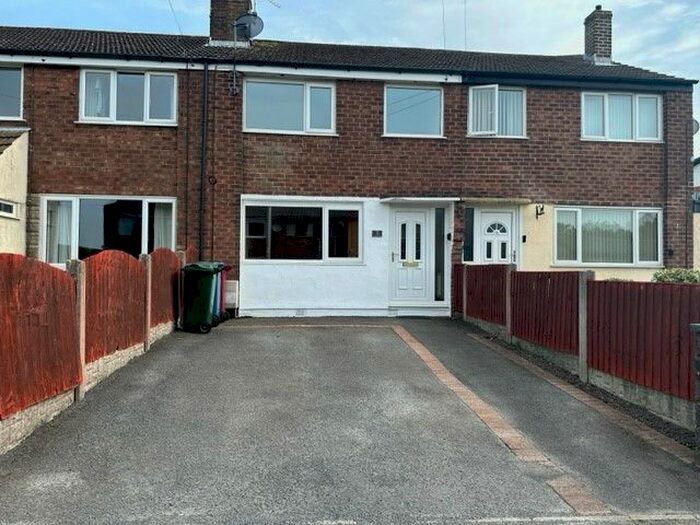 3 Bedroom Terraced House To Rent In Halton Place, Preston, PR3