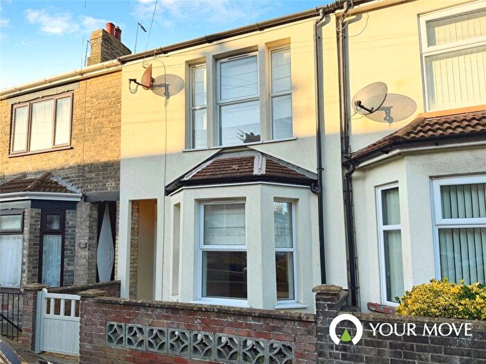 3 Bedroom Terraced House To Rent In Worthing Road, Lowestoft, Suffolk, NR32
