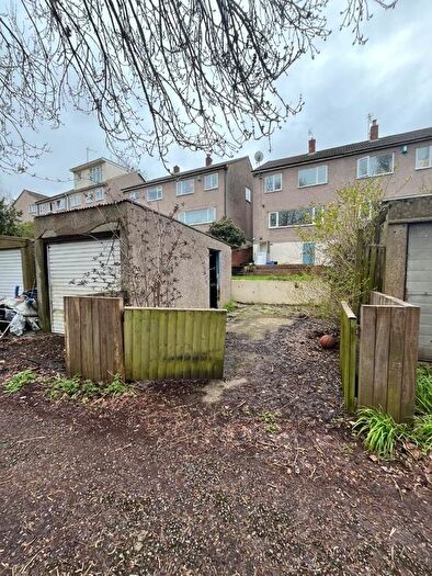 3 Bedroom Property To Rent In The Glades, Bristol, BS5