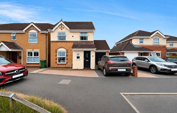 3 Bedroom Detached House To Rent In Longfellow Close, Swindon, SN25