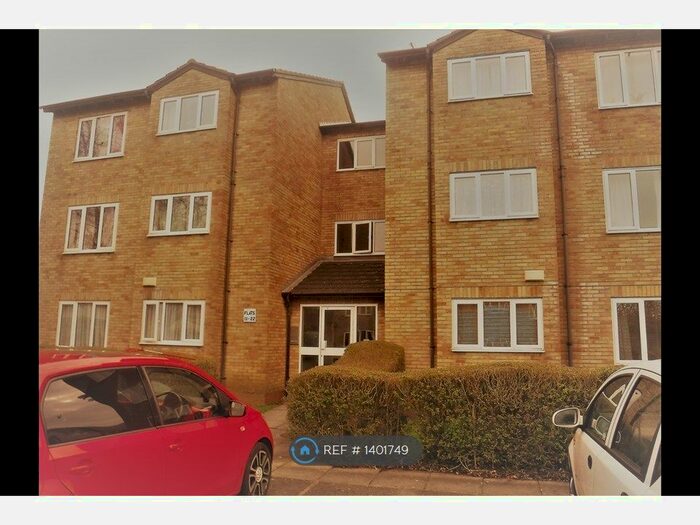 1 Bedroom Flat To Rent In Amber Court, Swindon, SN1