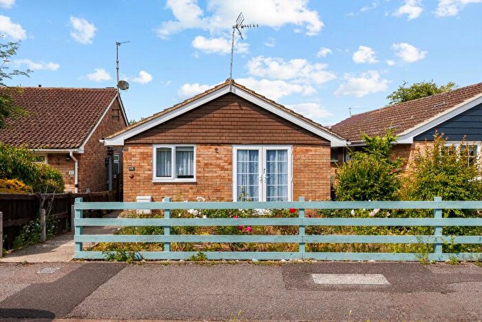 2 Bedroom Detached Bungalow For Sale In Bulpit Lane, Hungerford, Berkshire, RG17