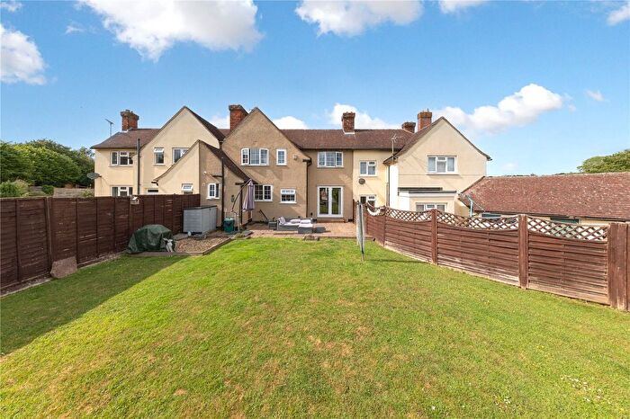 3 Bedroom Terraced House For Sale In Mangrove Road, Cockernhoe, Luton, Hertfordshire, LU2