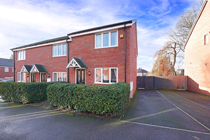 2 Bedroom Town House For Sale In Highway Close, Groby, Leicester, Leicestershire, LE6