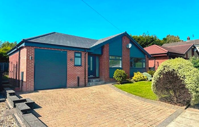 3 Bedroom Detached Bungalow For Sale In Garstang Drive, Seddons Farm, Bury, BL8