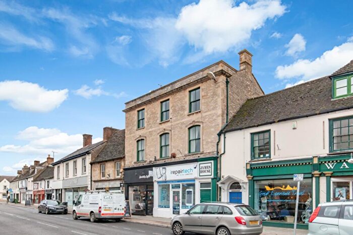 2 Bedroom Apartment To Rent In High Street, Witney, OX28