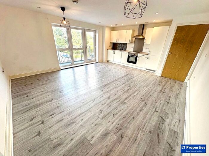 1 Bedroom Flat To Rent In Apartment, Juneberry Apartments, Cypress Road, Luton, LU1