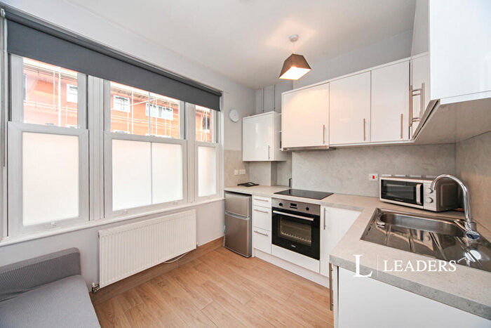 Studio To Rent In Collingdon Street, Luton, Bedfordshire, LU1