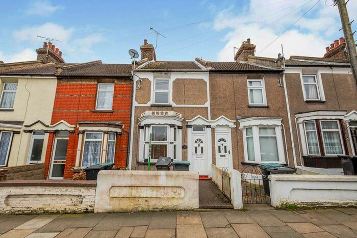 3 Bedroom Terraced House To Rent In Dover Road, Northfleet, Gravesend, Kent, DA11