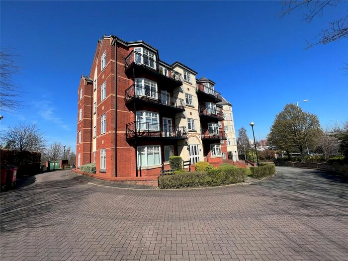 2 Bedroom Flat To Rent In Pennant Court, Penn Road, Wolverhampton, West Midlands, WV3