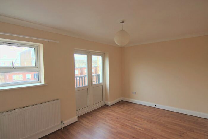 1 Bedroom Flat To Rent In - Ponder Street, London, N7