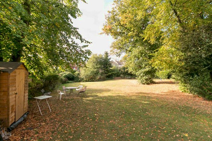 2 Bedroom Flat To Rent In Selhurst Road, London, SE25