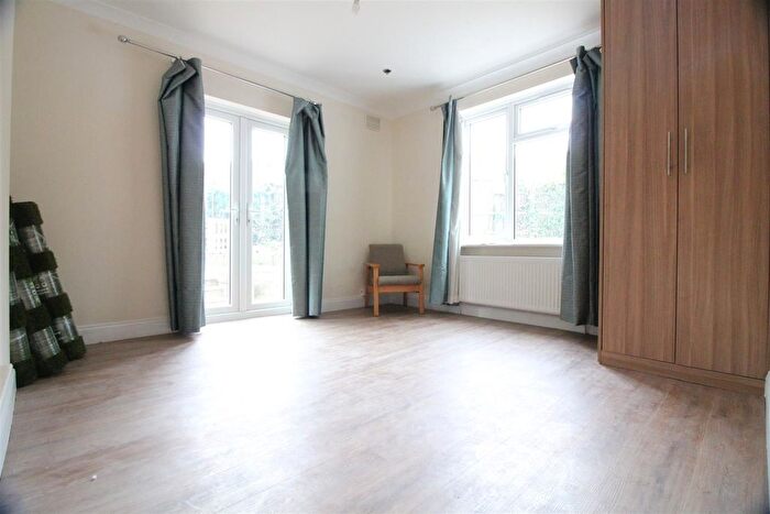 5 Bedroom Property To Rent In Heston Road, Hounslow, TW5