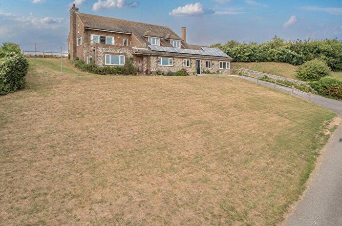 6 Bedroom Equestrian Facility For Sale In Seaford Road, Newhaven, BN9