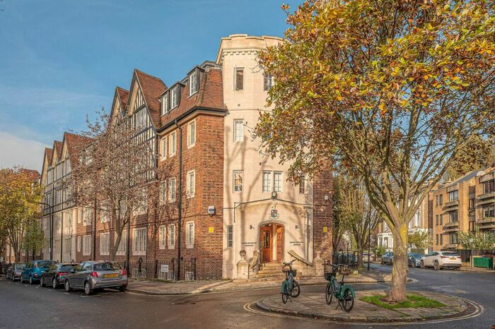 1 Bedroom Flat To Rent In Mortimer Crescent, St John's Wood, London, NW6