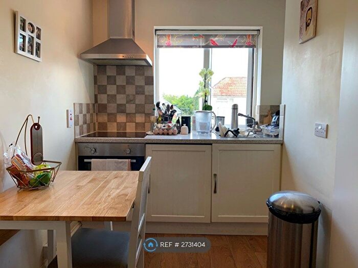 1 Bedroom Flat To Rent In Phipps Road, Oxford, OX4