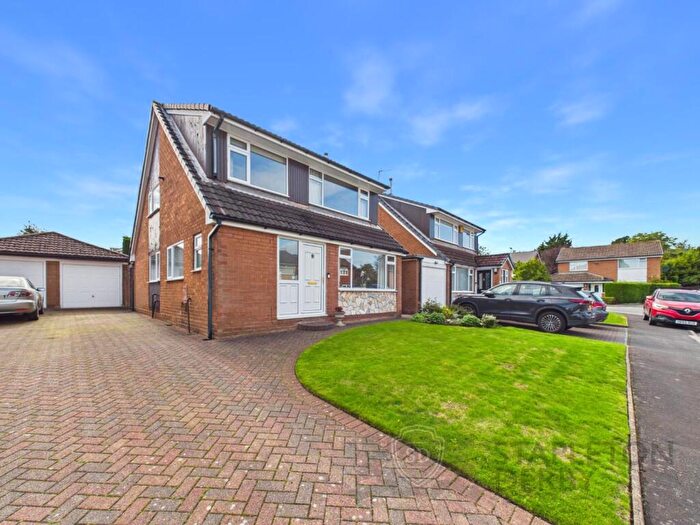 3 Bedroom Detached House For Sale In Ashton Avenue, Rainhill, Prescot, L35