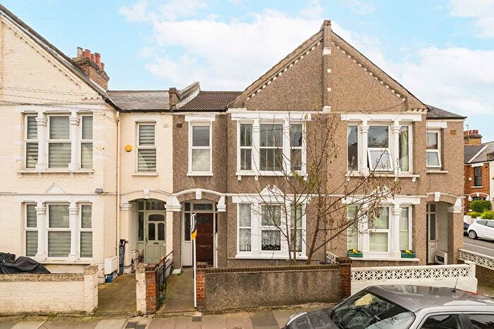 1 Bedroom Flat To Rent In Ashbourne Road, Mitcham, CR4