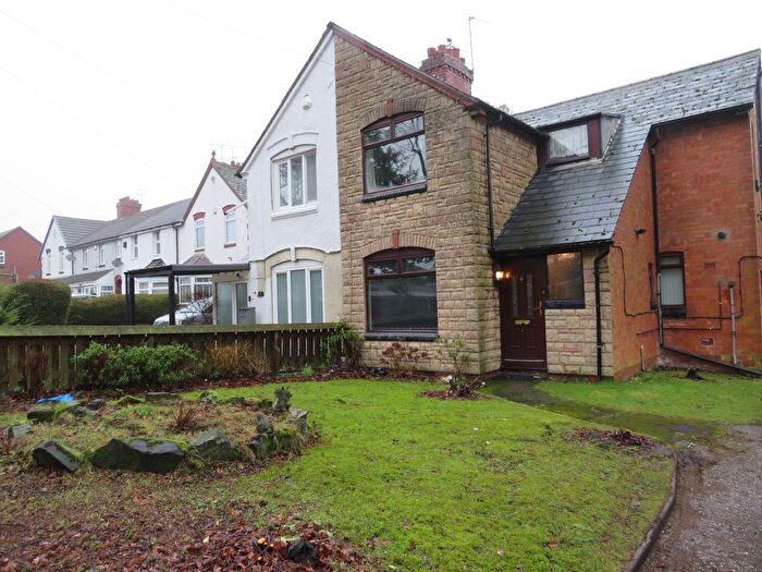 3 Bedroom Property To Rent In Hales Lane, Smethwick, B67