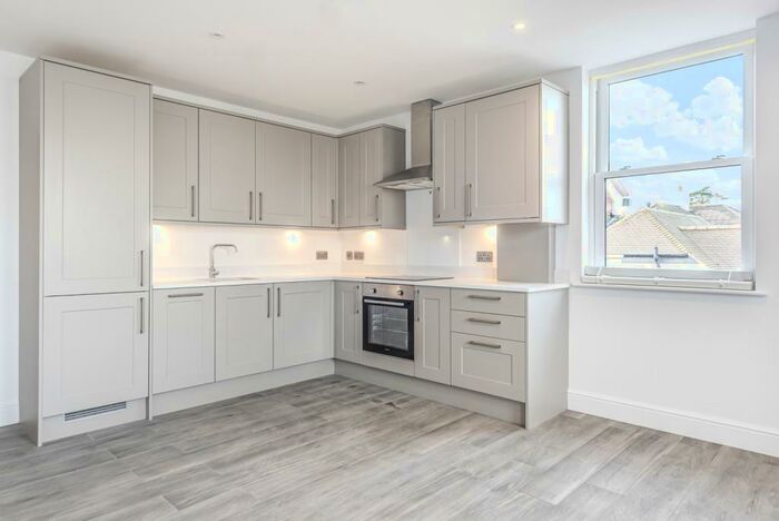 2 Bedroom Flat To Rent In Orchard Road Bromley, BR1