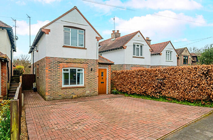 3 Bedroom Detached House For Sale In Oxted Green, Milford, Godalming, GU8